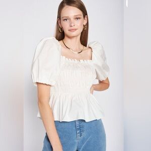 En Saison Lifted Peasant Smocked Top Size Small